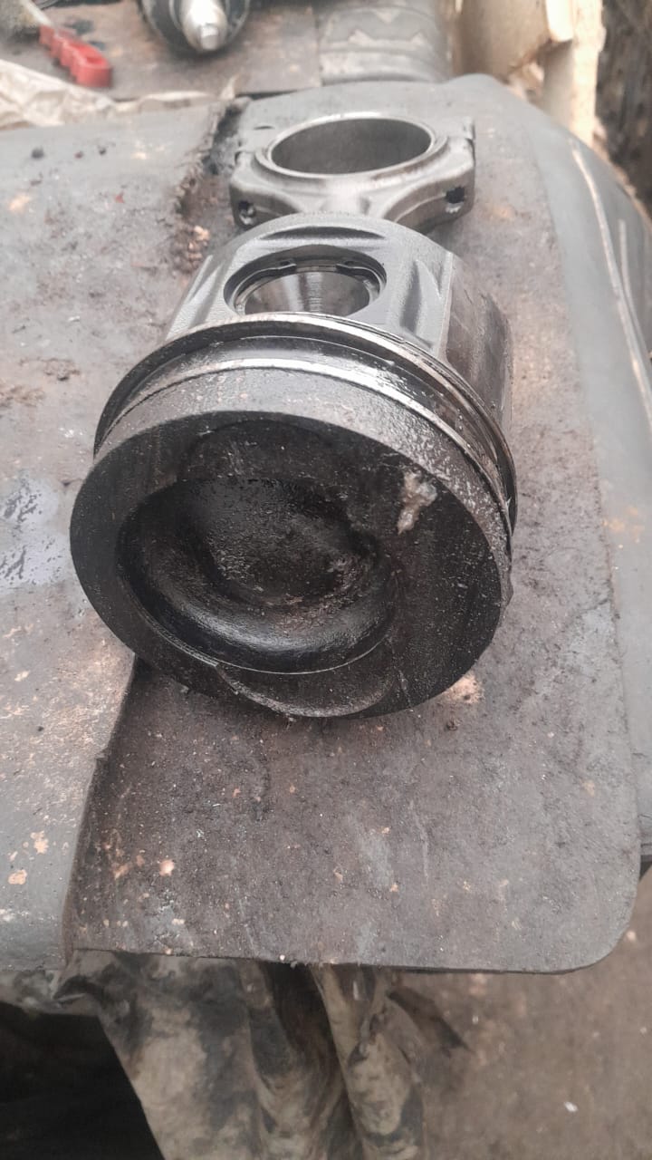 Поршень и шатун в сборе man 0836 LFL 02